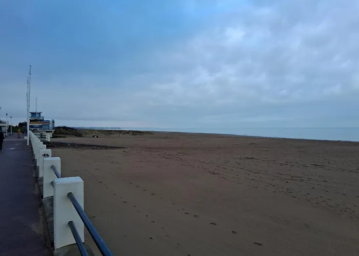 アパート Avec Terrasse, Cosy Et Moderne - A Deux Pas De La ! メルヴィル・フランスヴィル・プラージュ