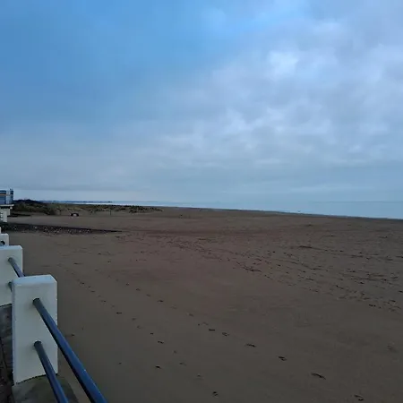 شقة Avec Terrasse, Cosy Et Moderne - A Deux Pas De La ! ميرفيل-فرانسفيل بلاج