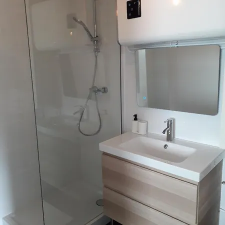 アパート Avec Terrasse, Cosy Et Moderne - A Deux Pas De La !