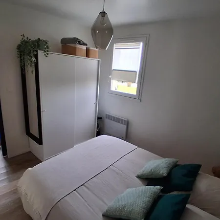 Avec Terrasse, Cosy Et Moderne - A Deux Pas De La ! Мервиль-Франсвиль