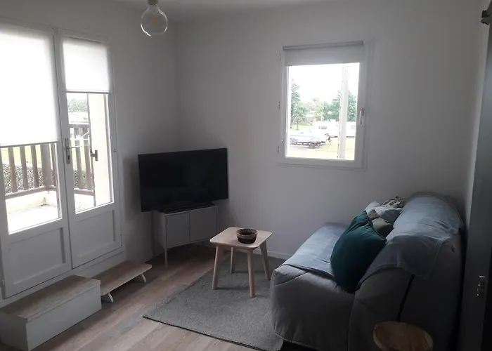 Avec Terrasse, Cosy Et Moderne - A Deux Pas De La ! *